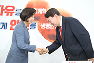 나경원 원내대표, 윤석열 검찰총장 접견