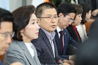 최고위원회의