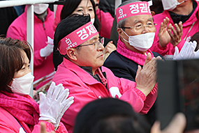 '바꿔야 산다' 집중 유세 10일차 - 서울 종로 황교안 후보 지원 유세 및 거리인사