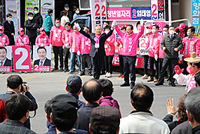 '72시간 투혼 유세'선거 12일차 - 충북 제천단양 후보 지원 유세