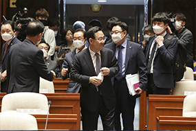 의원총회