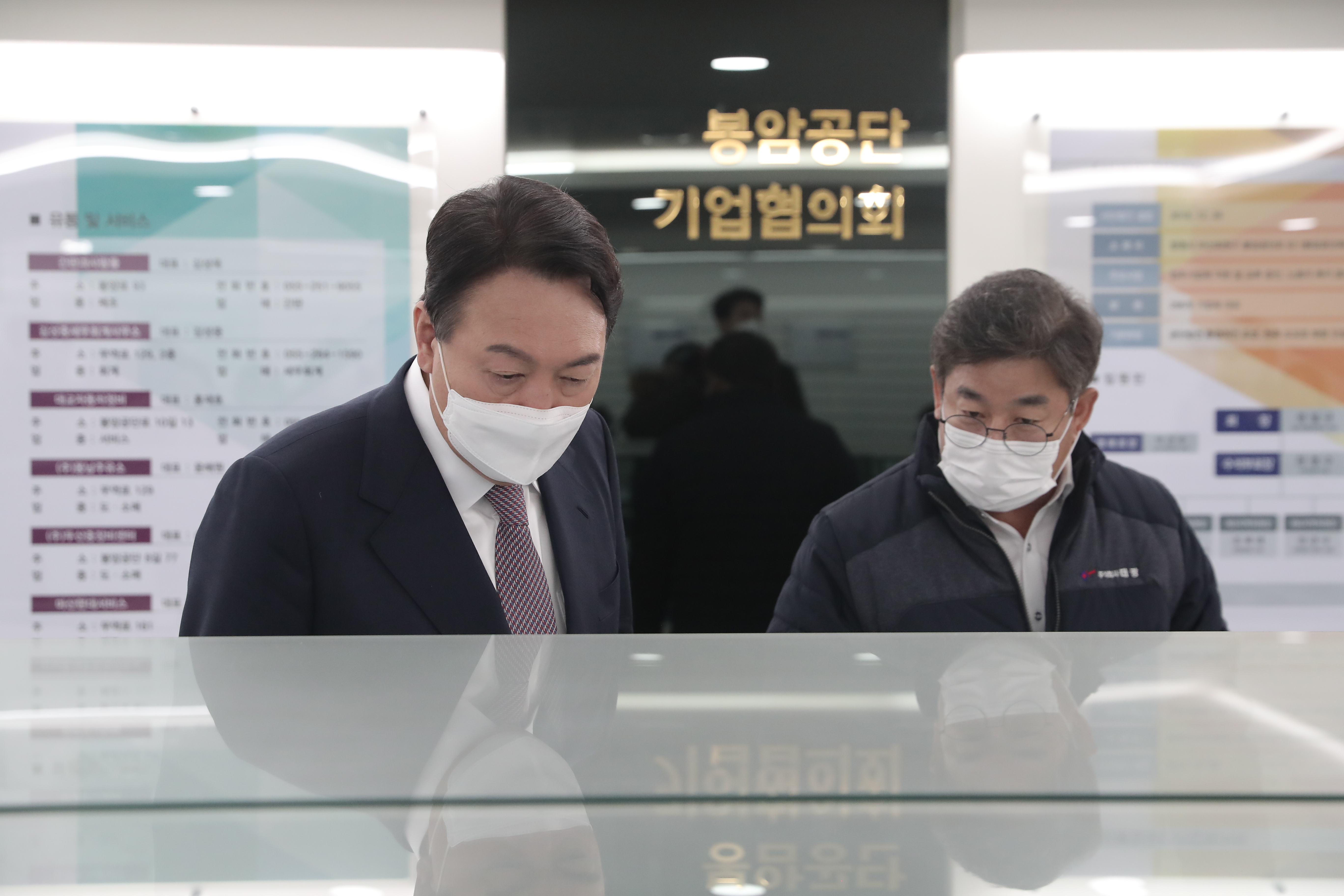 제목 노출 영역입니다 이미지