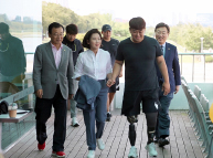 9월19일 나경원 원내대표, 하재헌 예비역 중사 격려 방문