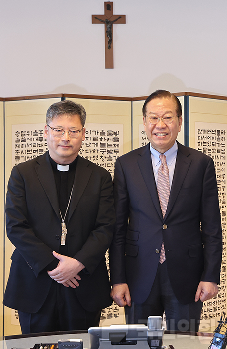 제목 노출 영역입니다 이미지