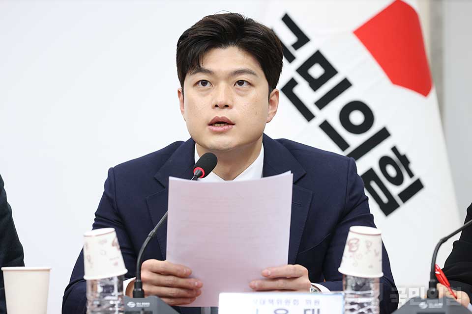 제목 노출 영역입니다 이미지