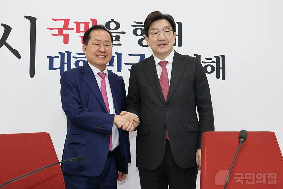 제목 노출 영역입니다 이미지