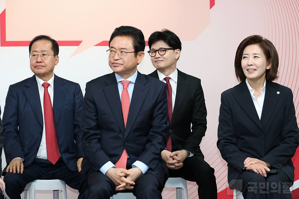 제목 노출 영역입니다 이미지