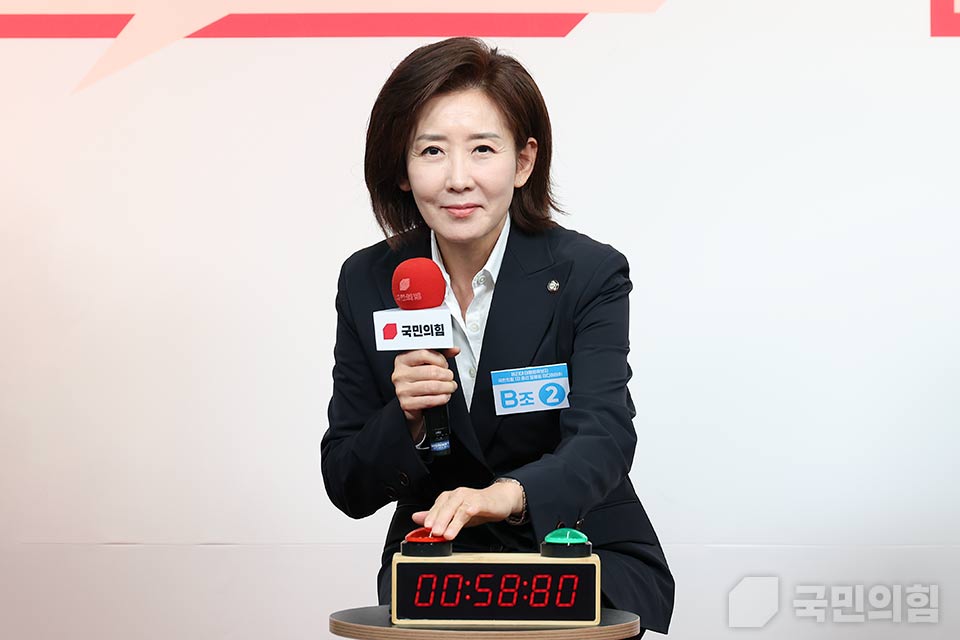 제목 노출 영역입니다 이미지