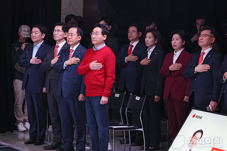 제목 노출 영역입니다 이미지