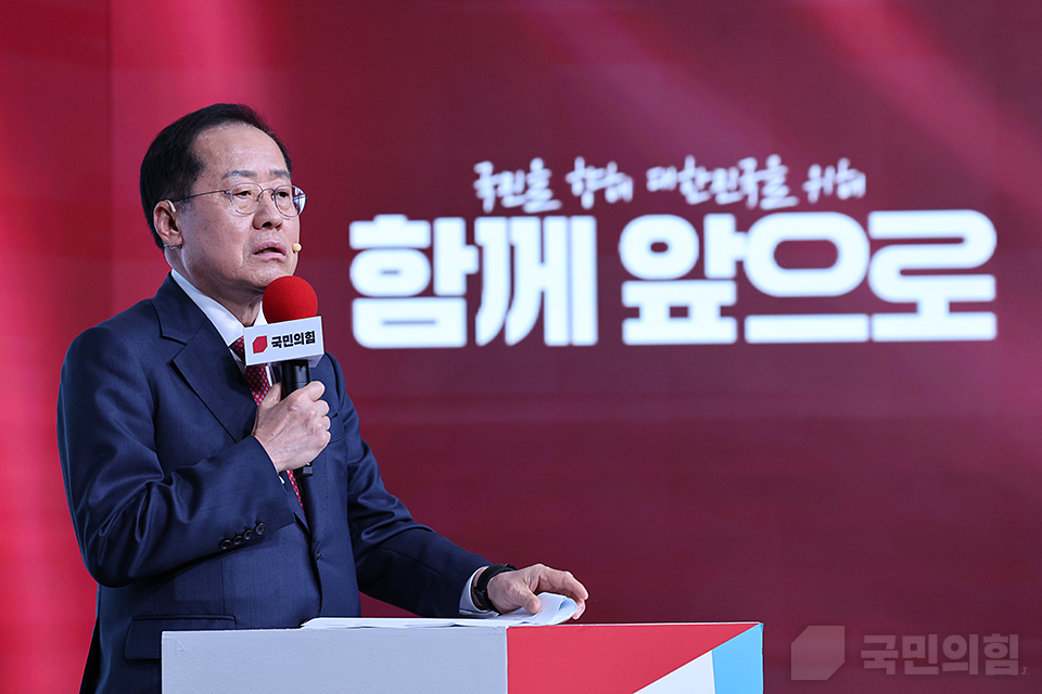제목 노출 영역입니다 이미지