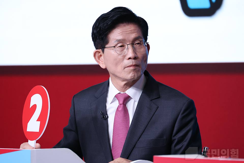 제목 노출 영역입니다 이미지