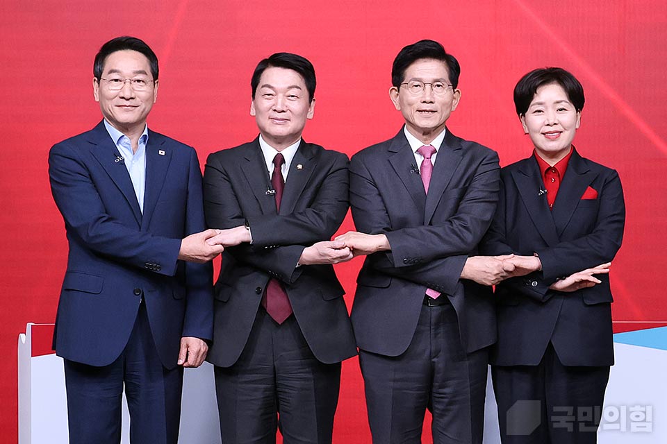 제목 노출 영역입니다 이미지