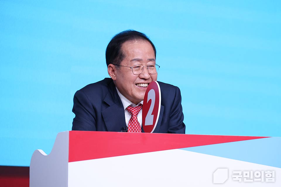 제목 노출 영역입니다 이미지