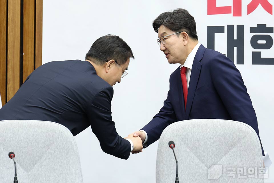 제목 노출 영역입니다 이미지