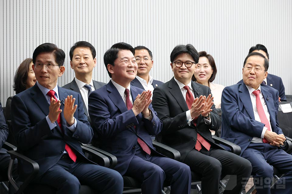 제목 노출 영역입니다 이미지