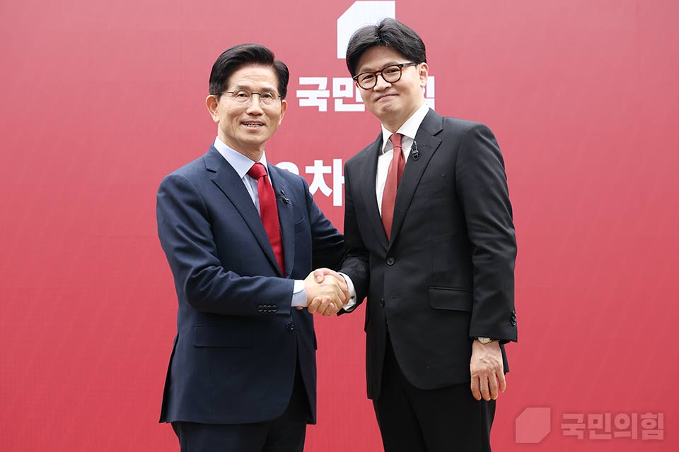 제목 노출 영역입니다 이미지