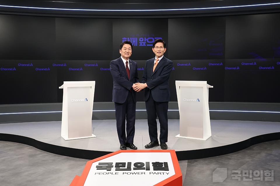 제목 노출 영역입니다 이미지