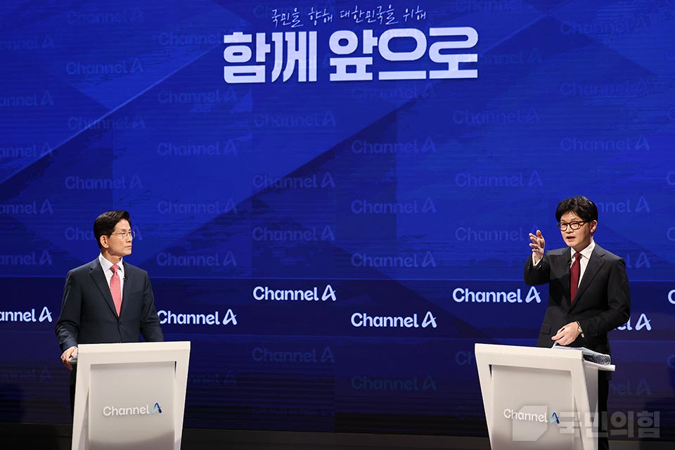 제목 노출 영역입니다 이미지