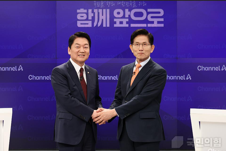 제목 노출 영역입니다 이미지
