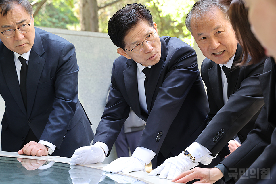 제목 노출 영역입니다 이미지