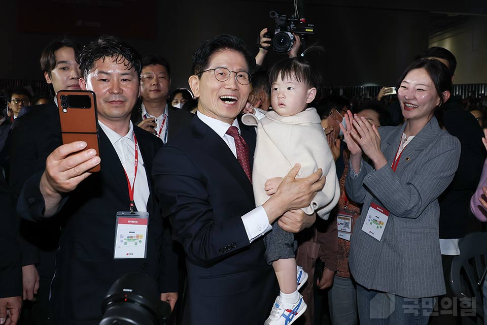 제목 노출 영역입니다 이미지