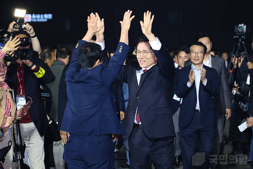 제목 노출 영역입니다 이미지