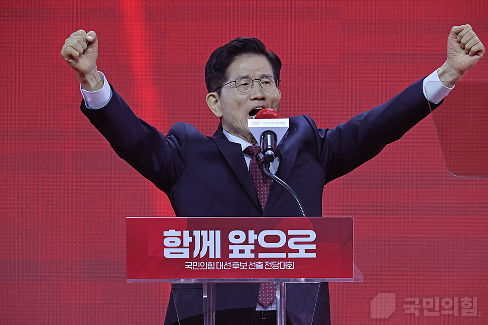 제목 노출 영역입니다 이미지