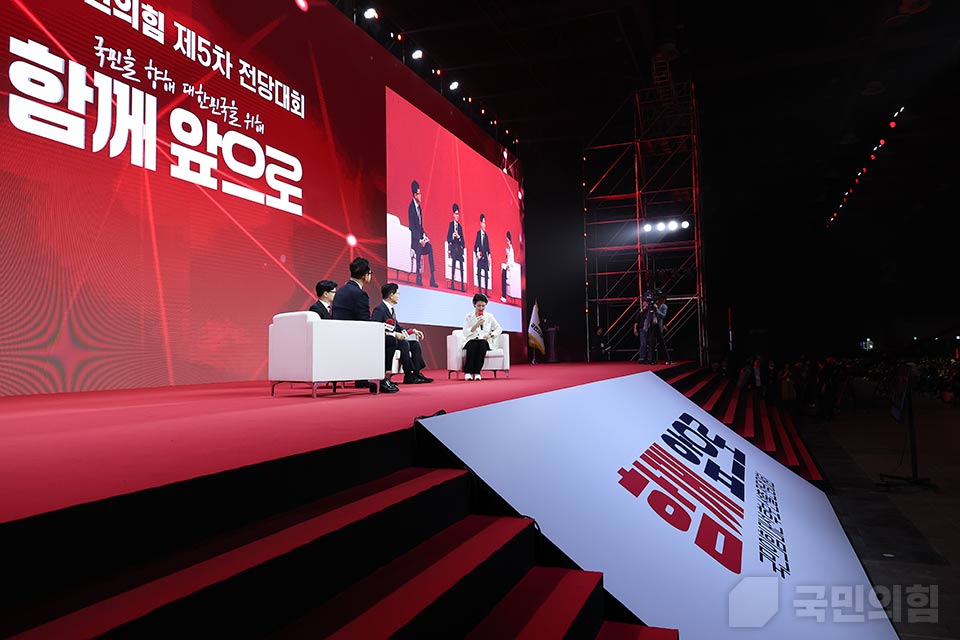 제목 노출 영역입니다 이미지