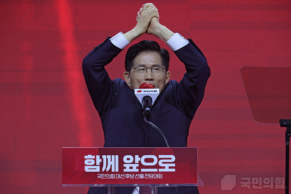 제목 노출 영역입니다 이미지