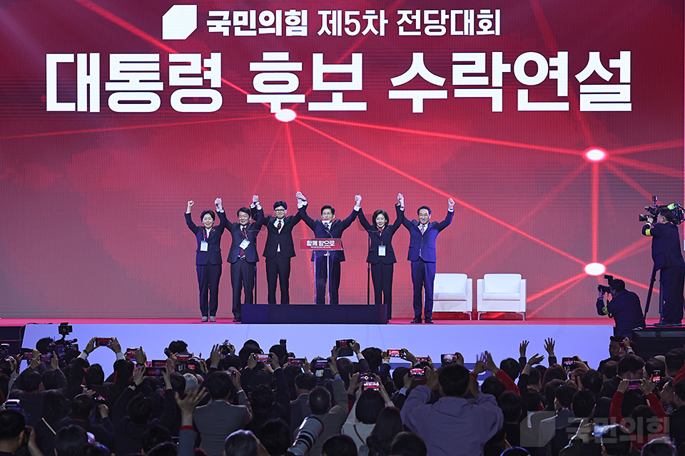 제목 노출 영역입니다 이미지