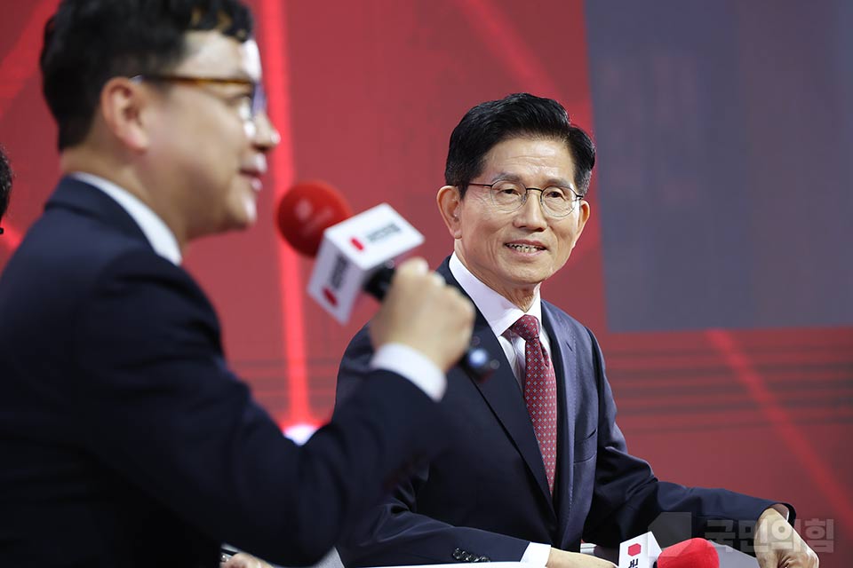 제목 노출 영역입니다 이미지