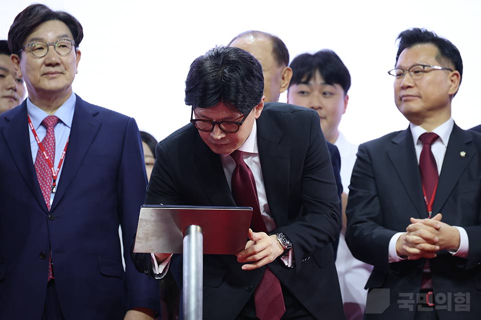 제목 노출 영역입니다 이미지