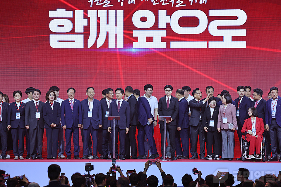 제목 노출 영역입니다 이미지