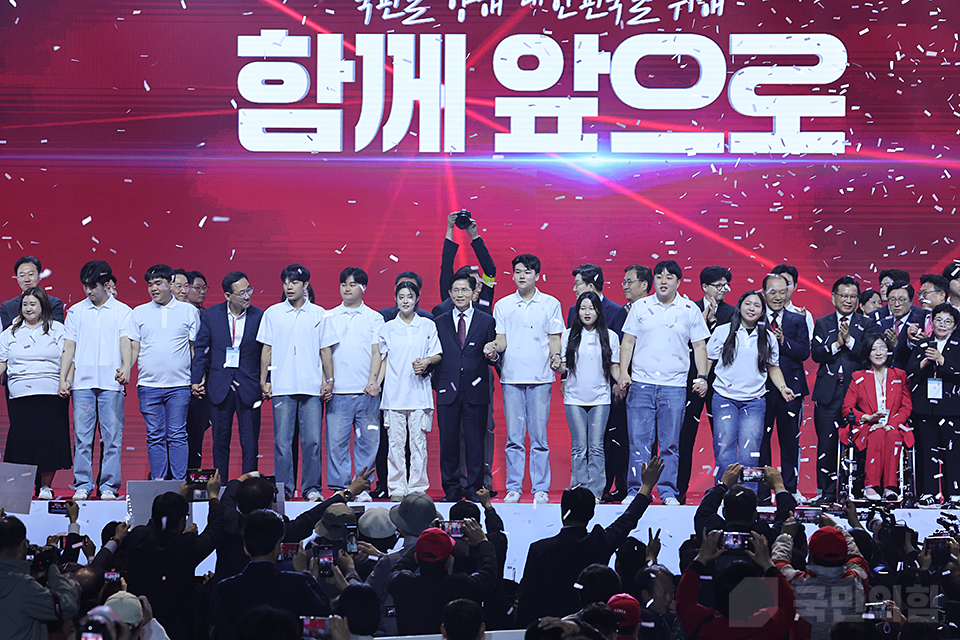제목 노출 영역입니다 이미지