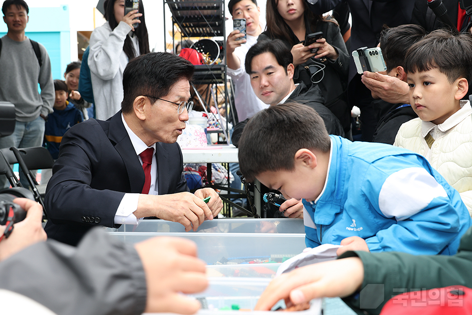제목 노출 영역입니다 이미지
