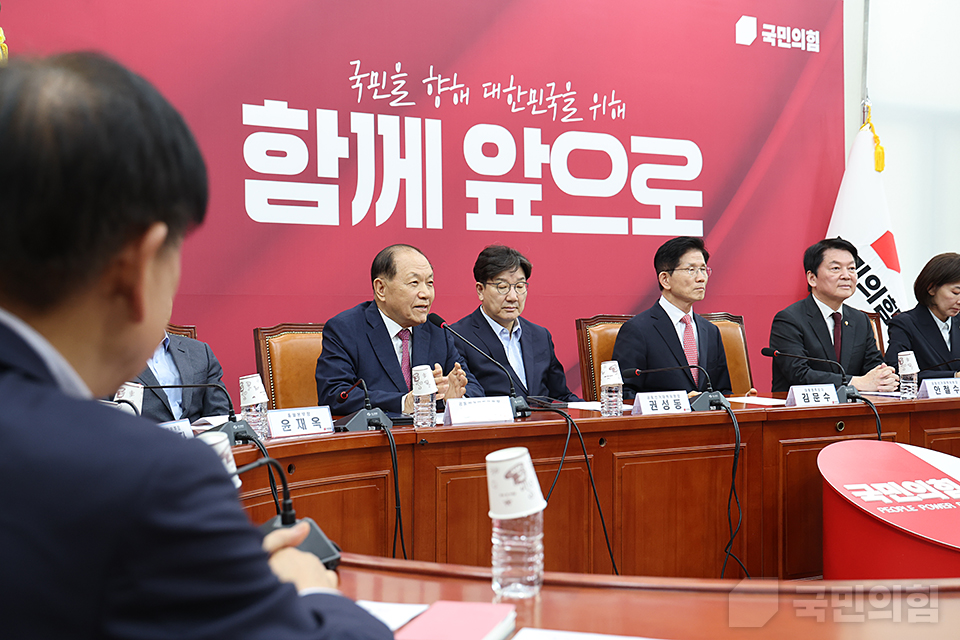 제목 노출 영역입니다 이미지
