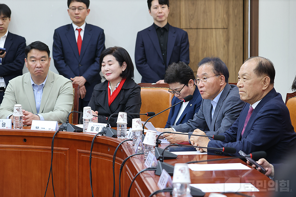 제목 노출 영역입니다 이미지