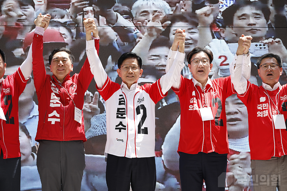 제목 노출 영역입니다 이미지