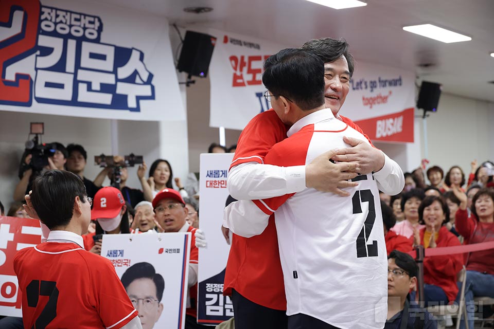 제목 노출 영역입니다 이미지
