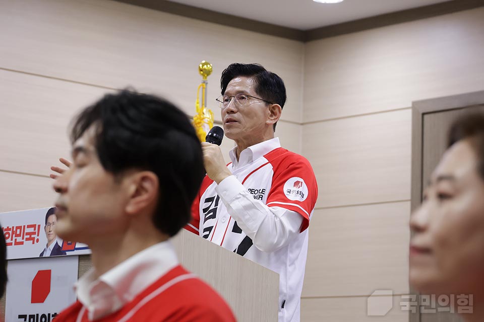 제목 노출 영역입니다 이미지