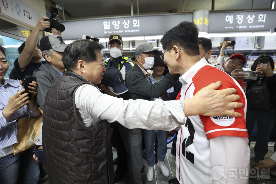 제목 노출 영역입니다 이미지