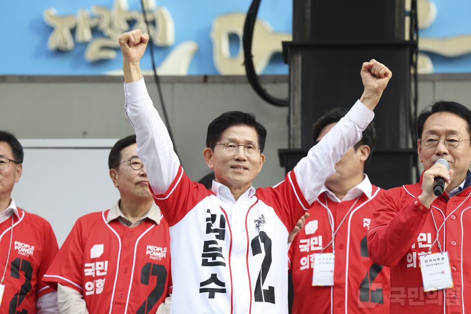 제목 노출 영역입니다 이미지