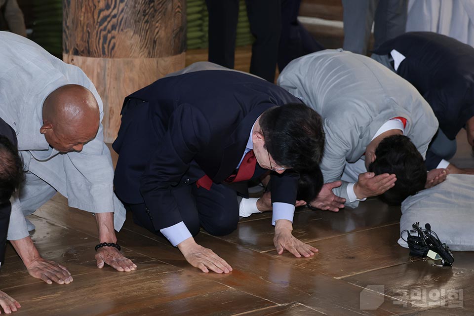 제목 노출 영역입니다 이미지