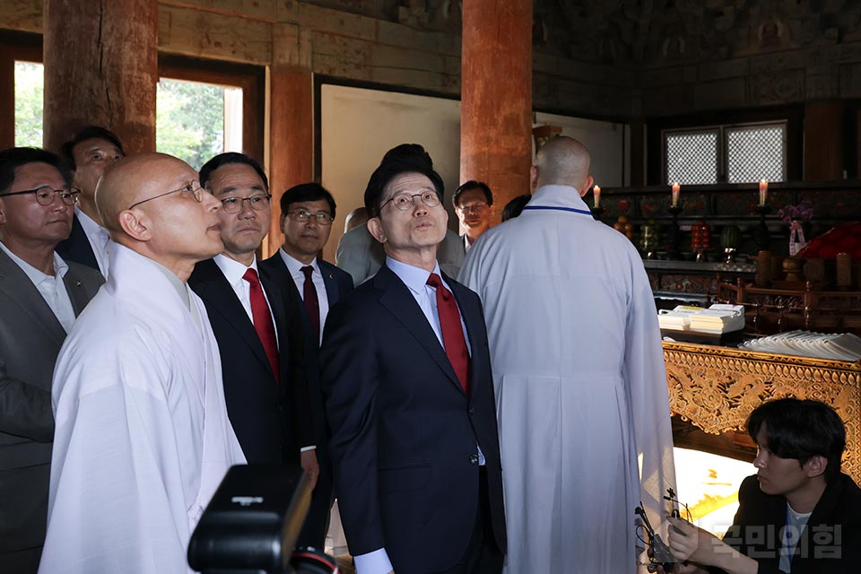 제목 노출 영역입니다 이미지
