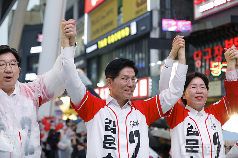 제목 노출 영역입니다 이미지