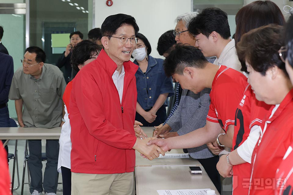 제목 노출 영역입니다 이미지
