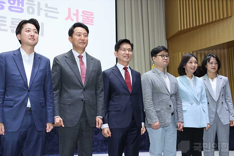 제목 노출 영역입니다 이미지