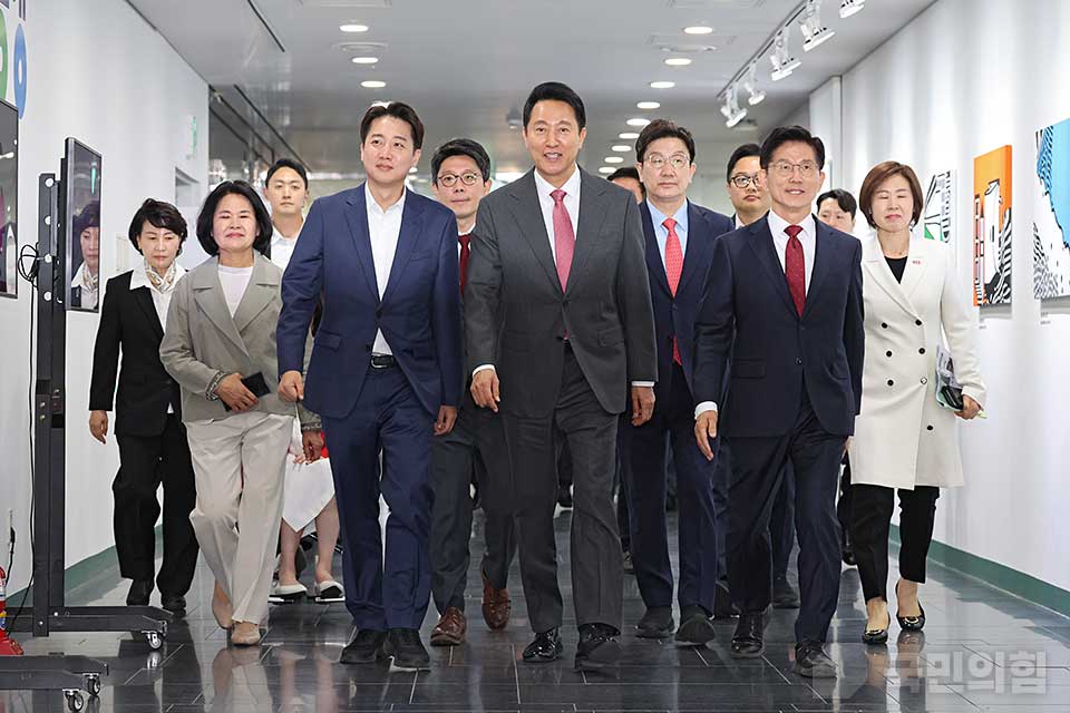 제목 노출 영역입니다 이미지