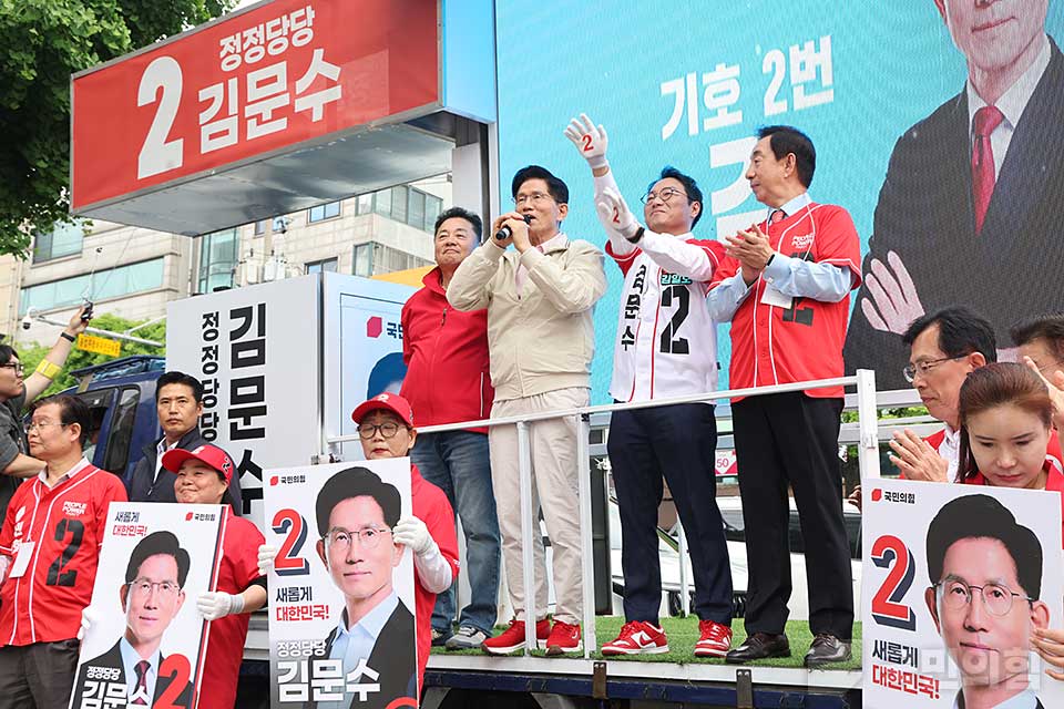 제목 노출 영역입니다 이미지