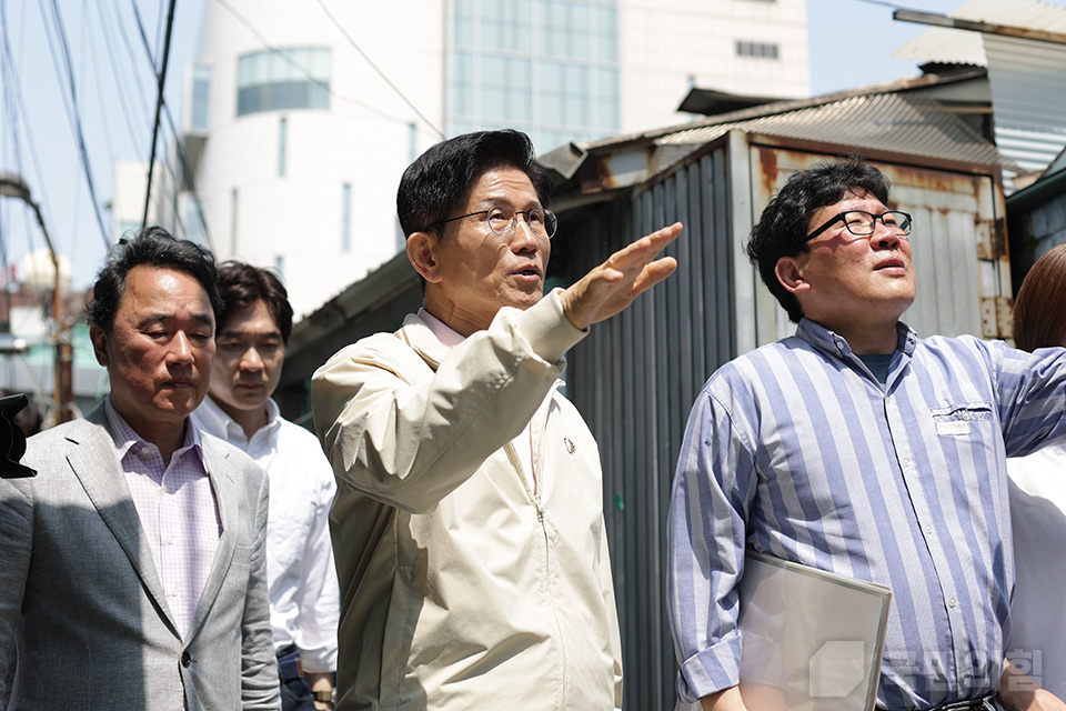 제목 노출 영역입니다 이미지